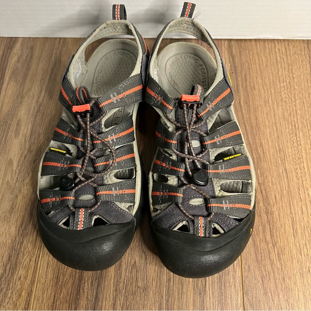 KEEN Women’s Newport H2 Sandals - Size 9 hiking outdoor‎ gorpcore - Picture 2 of 9